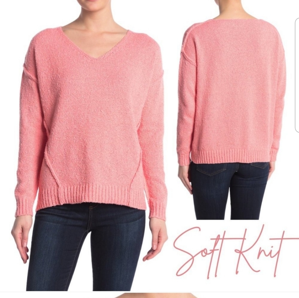 Woven Heart v-neck  knit sweater